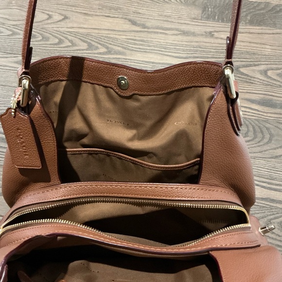 Coach Tan Leather Shoulder Bag - Picture 10 of 10